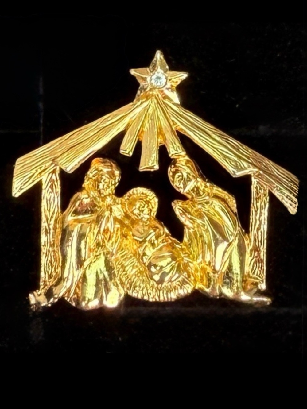 Vintage Gold Nativity Scene Christmas Religious Manger Star Pin